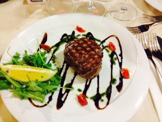 Al Chiostro della Ghiara